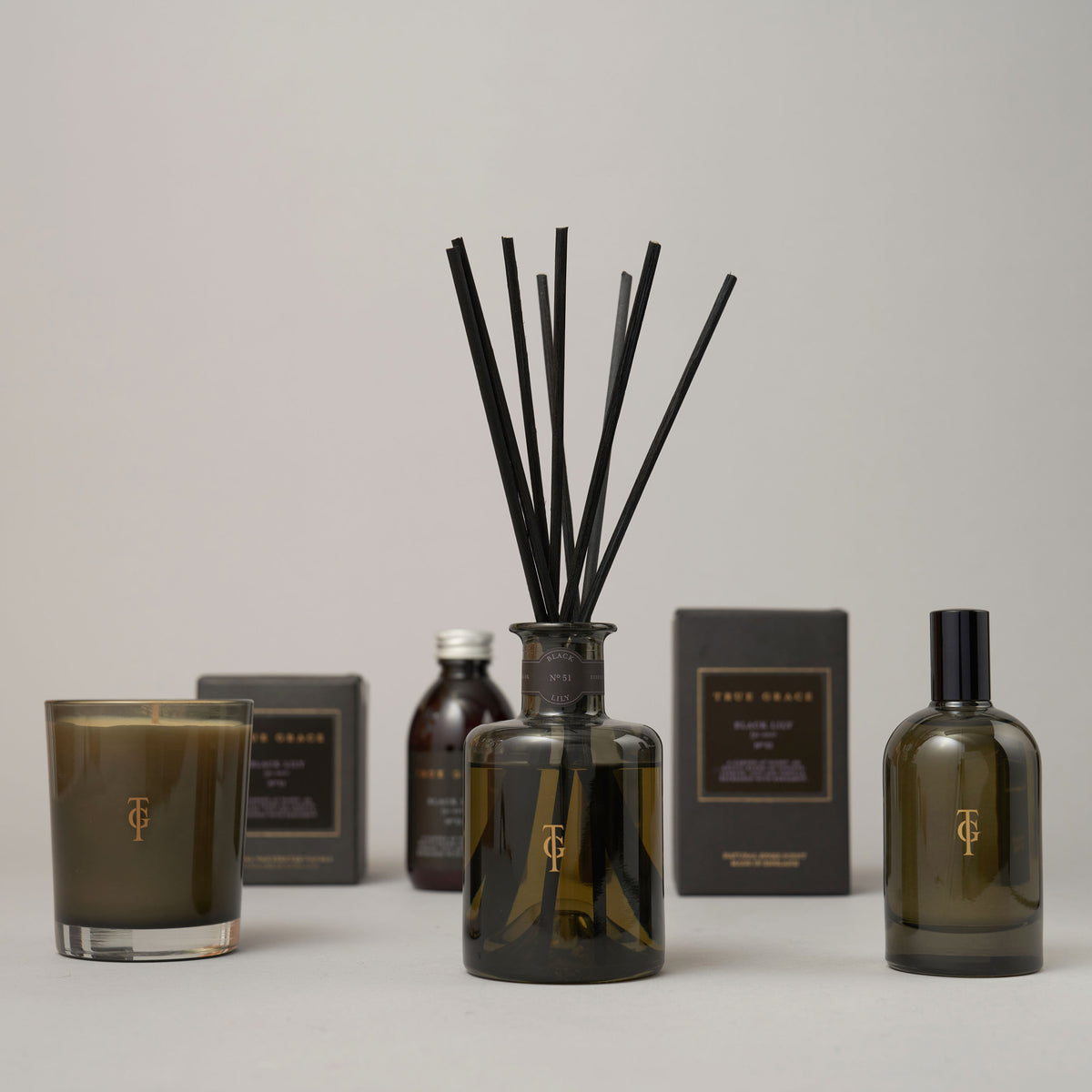 Black Lily Gift Set S1-2A